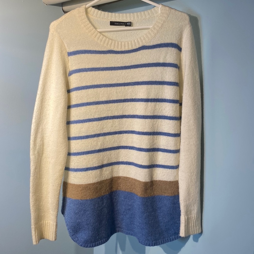 LIKE NEW Sweater!
